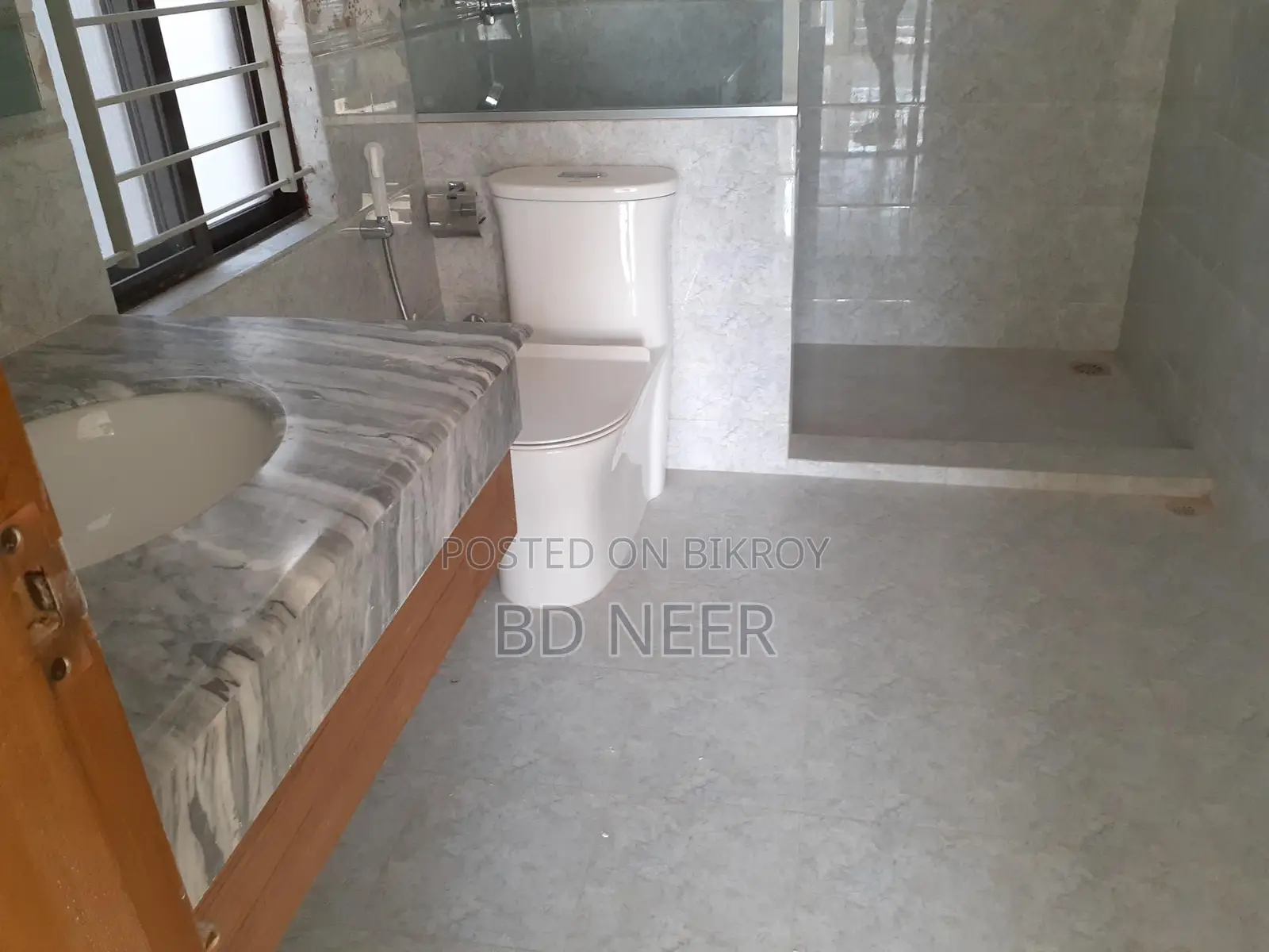 Unfurnished 3 Bed room Flat Rent in Gulshan in Gulshan