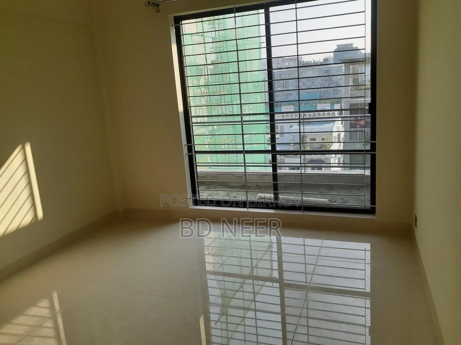 Unfurnished 3 Bed room Flat Rent in Gulshan in Gulshan
