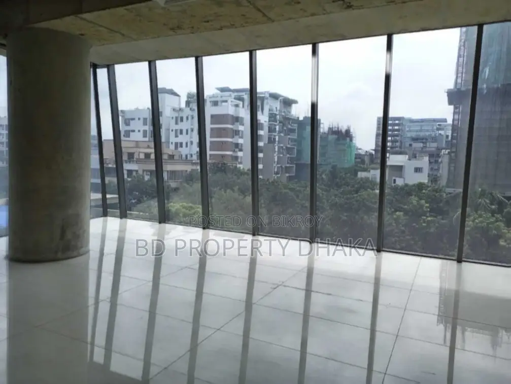 3300 Sqft Open Commercial Space Rent In Gulshan Avenue in Gulshan