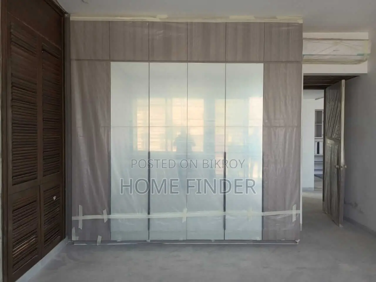 Luxurious Brand New Semi Furnished Ready Apartment Rent In Gulshan 2 in Gulshan