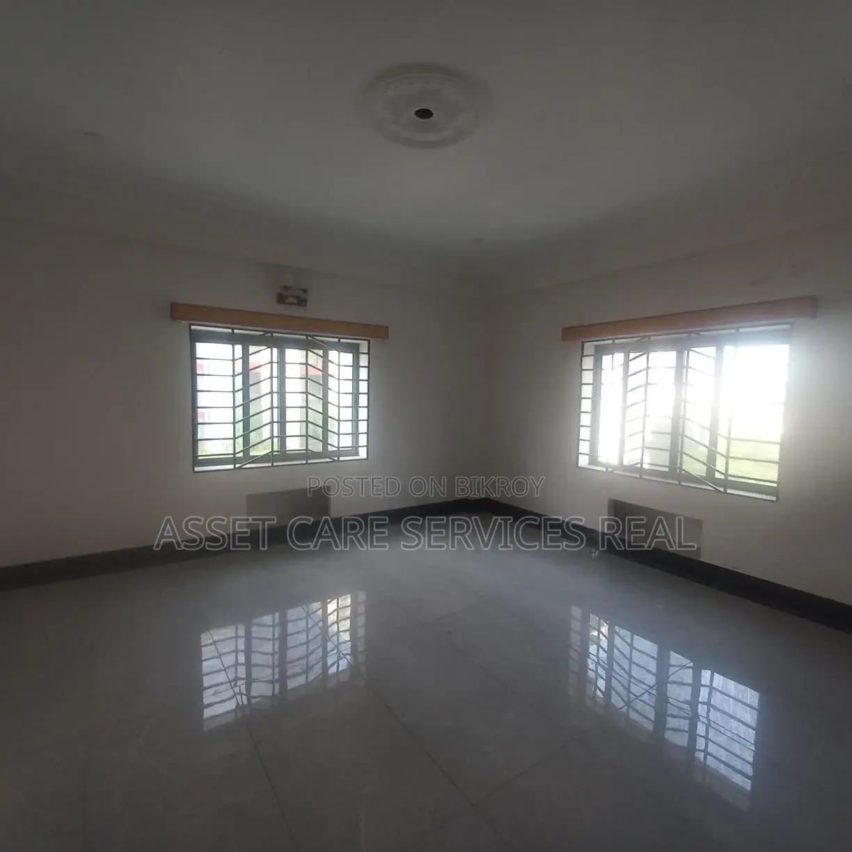 3500 Sqft Office Space for Rent @ Gulshan 1. in Gulshan