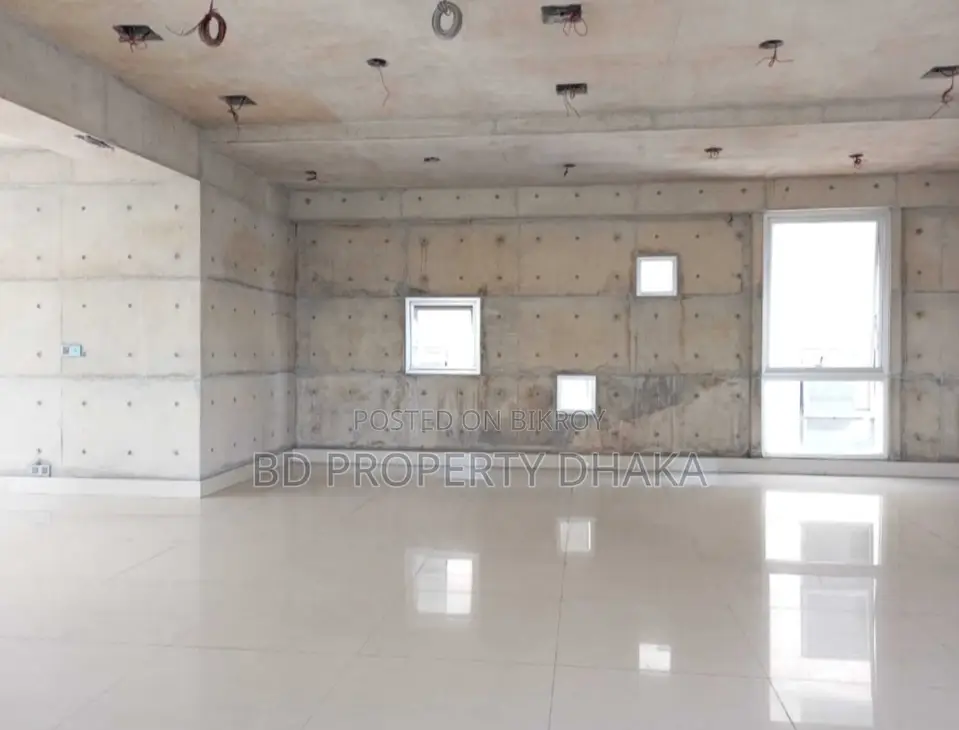 3300 Sqft Open Commercial Space Rent In Banani in Banani