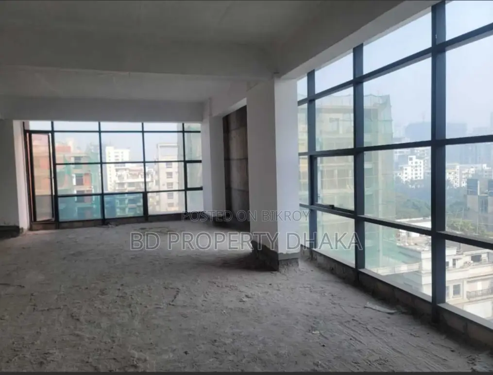 2200sft Full commercial open space for rent in Banani