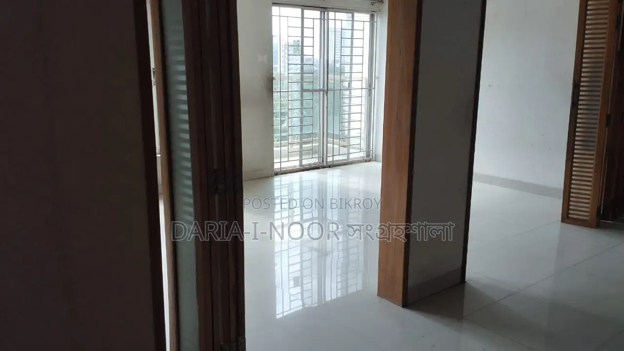 Brand New 4-Bed Front-Side Flat on the 4th Floor in Bashundhara H Block in Basundhara