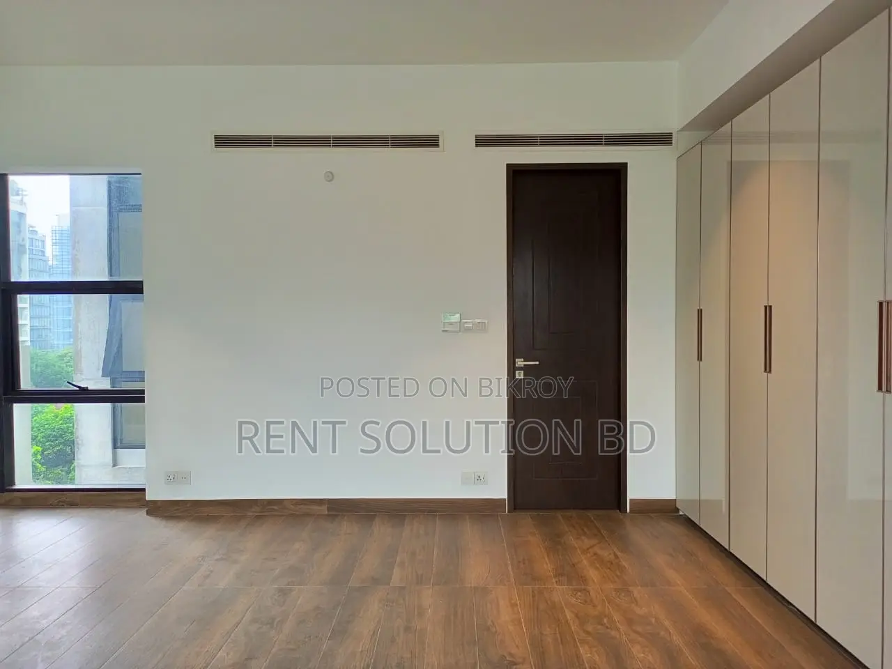 Mordern New Semi Furnished Flat For Rent In Gulshan 2 in Gulshan