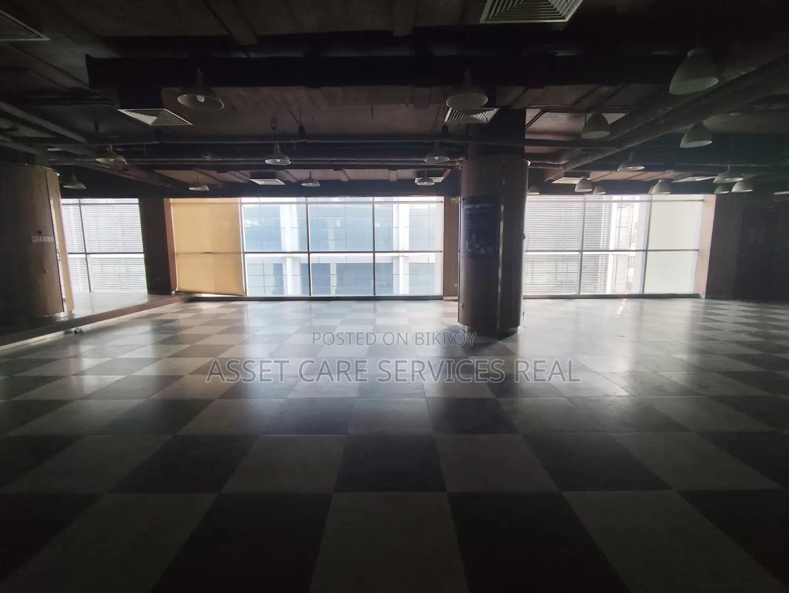 Gulshan Avenue Road(1st Floor 4400-Sqft)Restaurant/Showroom Space Rent in Gulshan