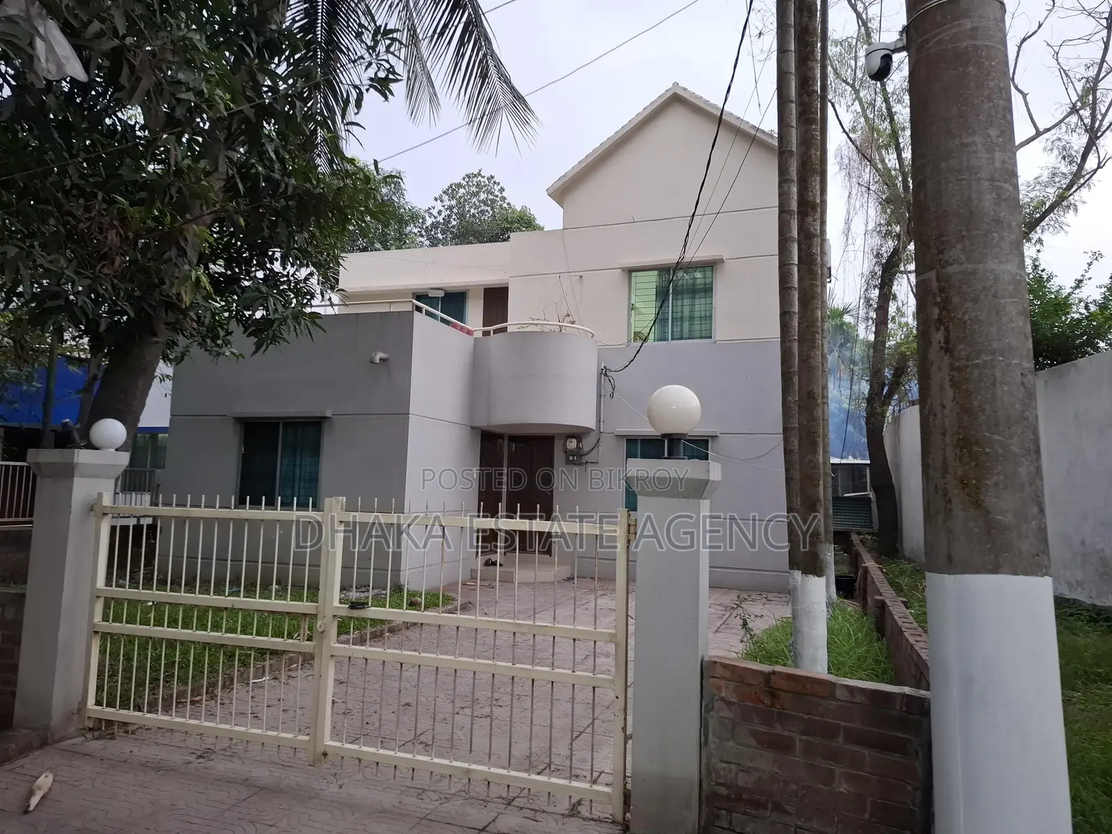 BARIDHARA SOUTH FACING 8.25 KATHA LAND SALE in Baridhara