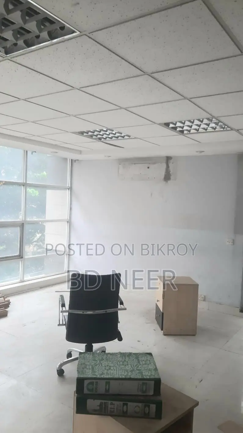 Residence Building 3200 SqFt 3rd Floor Available Rent in Banani in Banani