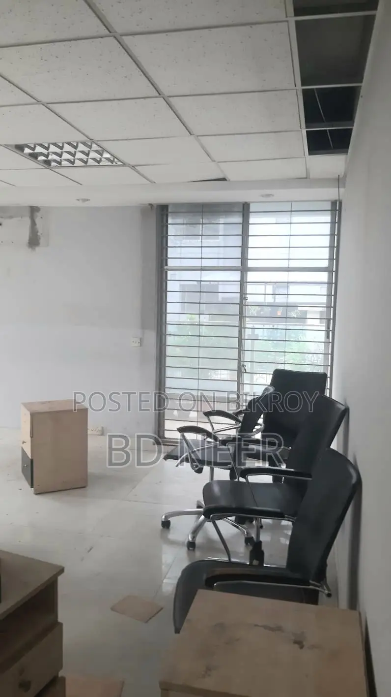 Residence Building 3200 SqFt 3rd Floor Available Rent in Banani in Banani