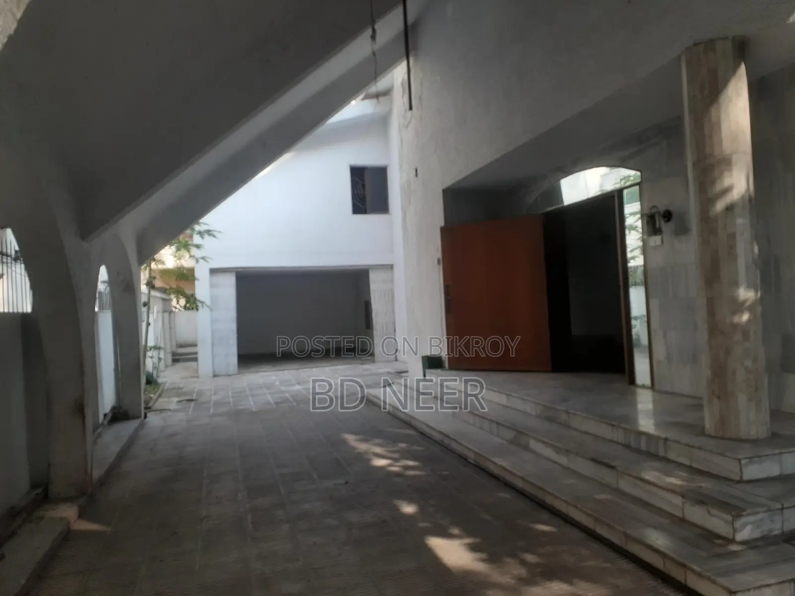 Duplex House For Rent in Baridhara Diplomat Area in Baridhara