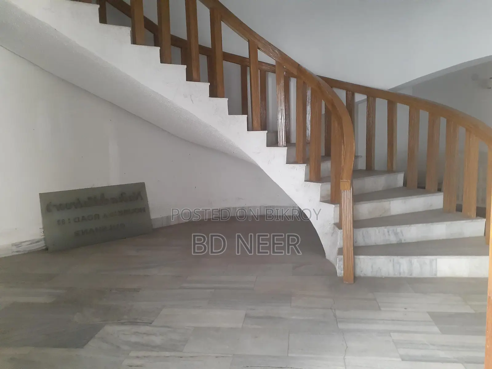 Duplex House For Rent in Baridhara Diplomat Area in Baridhara
