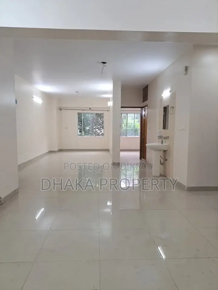 Un-Furnished 2800Sqft Apartment Rent in Gulshan in Gulshan