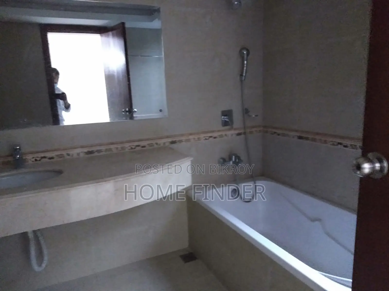 Find Your Desired Apartment At This 2500 Sq Ft Ready Flat Gulshan in Gulshan