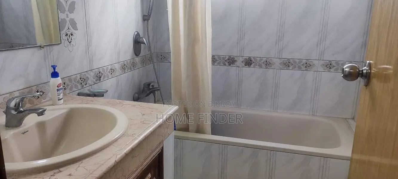 2400 Sqft Furnished Flat For Rent In Gulshan in Gulshan