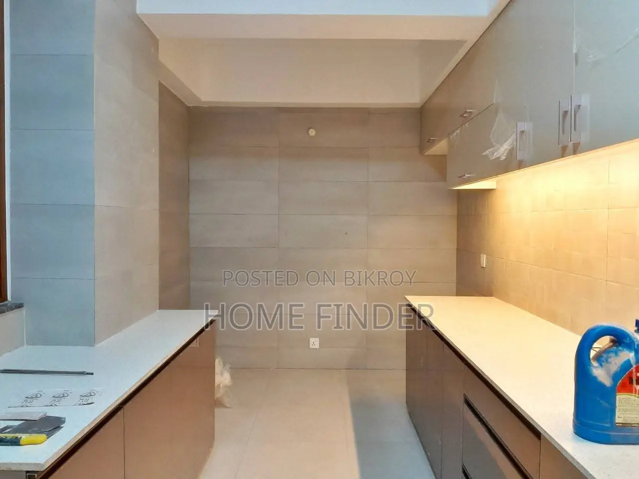 Excellent Semi-Furnished Apartment: Rent @ Gulshan in Gulshan