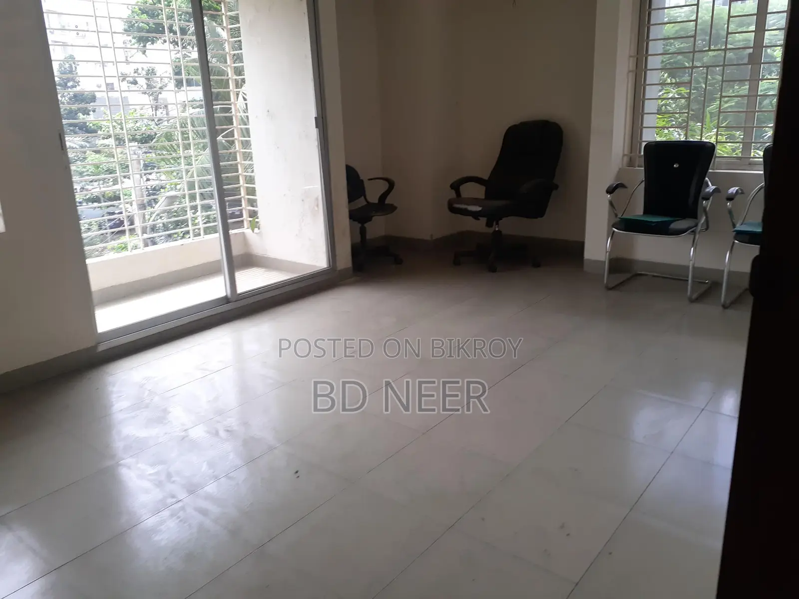 Semi Commercial 3- Stored House For Rent in Gulshan-2 North in Gulshan