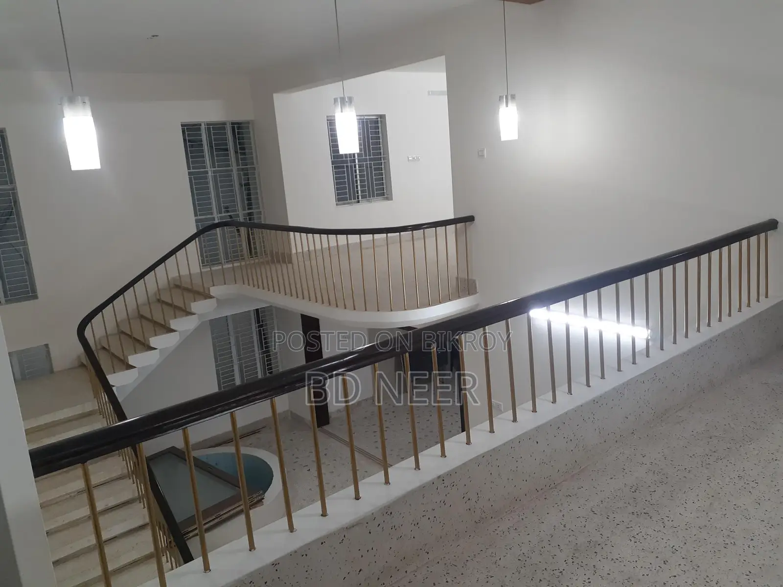 Semi Commercial 3- Stored House For Rent in Gulshan-2 North in Gulshan