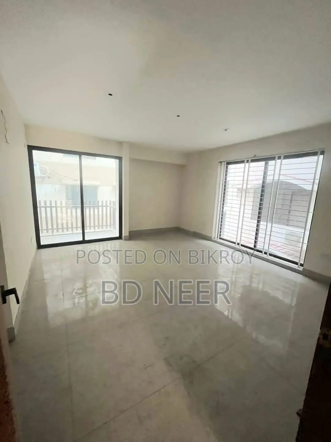 Residence Building 2500 SqFt 1st Floor For Office Rent in Banani in Banani