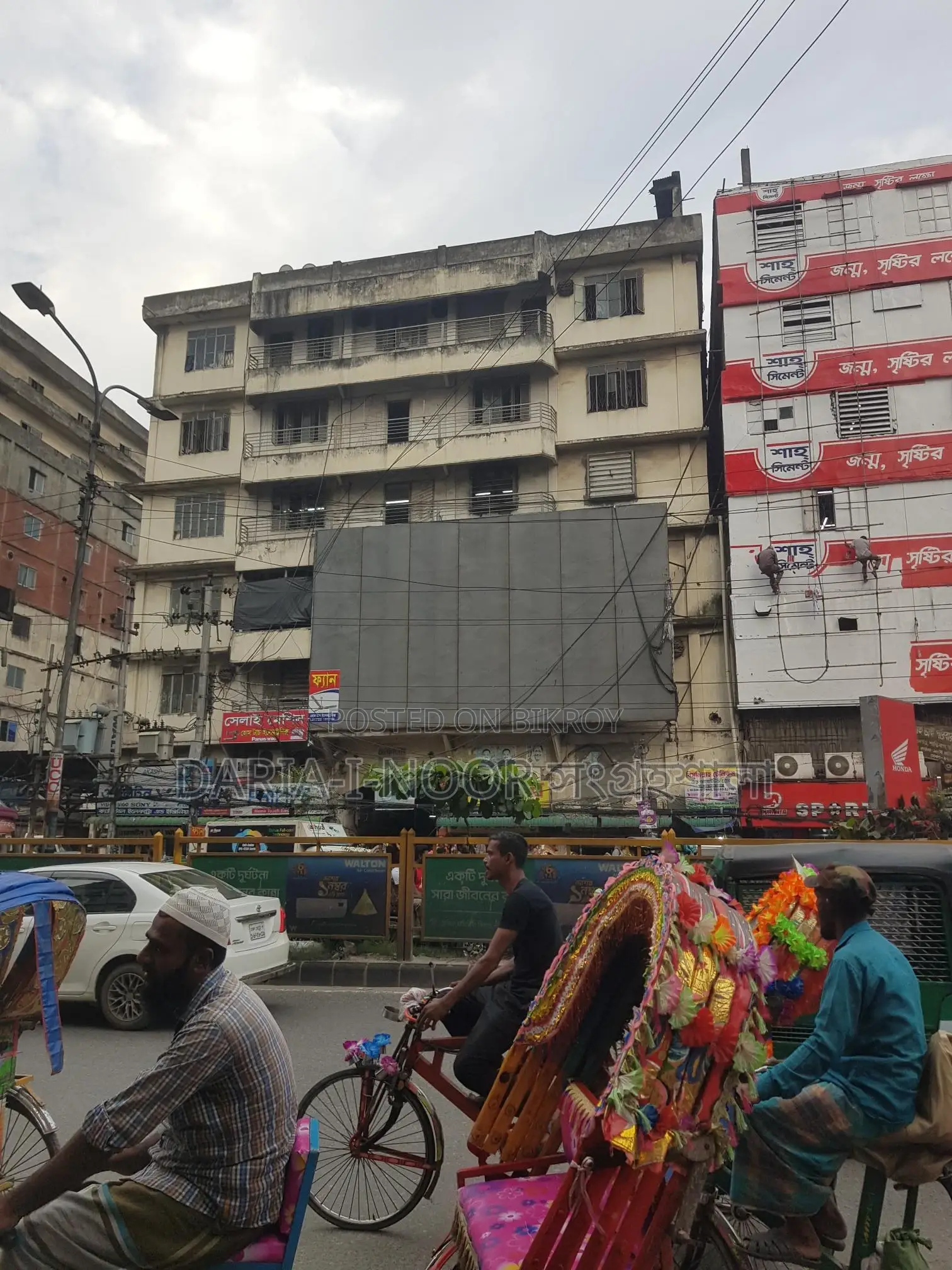 6-story building for sale on 10 Katha land in Malibagh with over 8 Lakh monthly income in Malibag