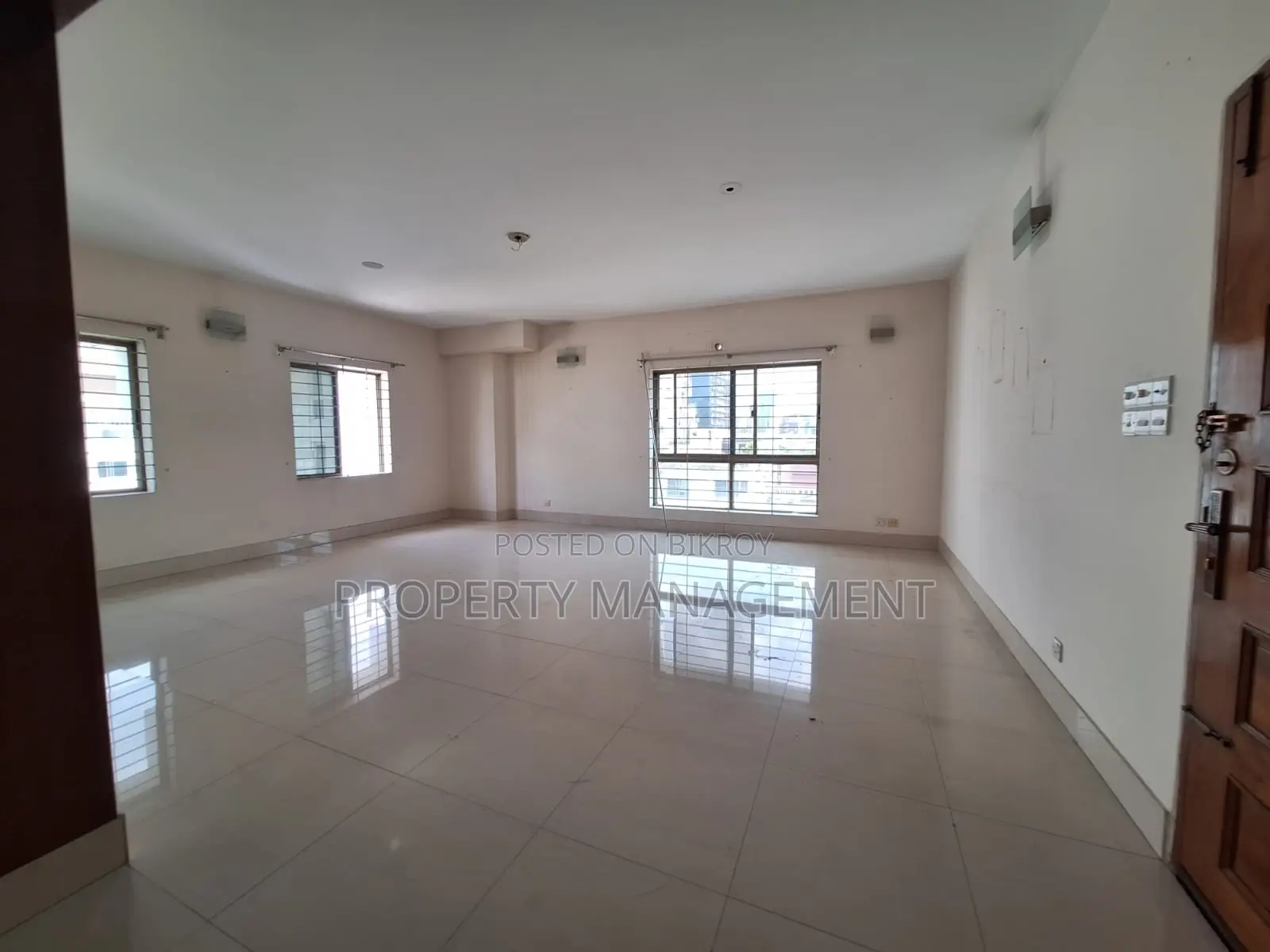 4500 Sqft Office Space Rent Gulshan 1 Nice View in Gulshan