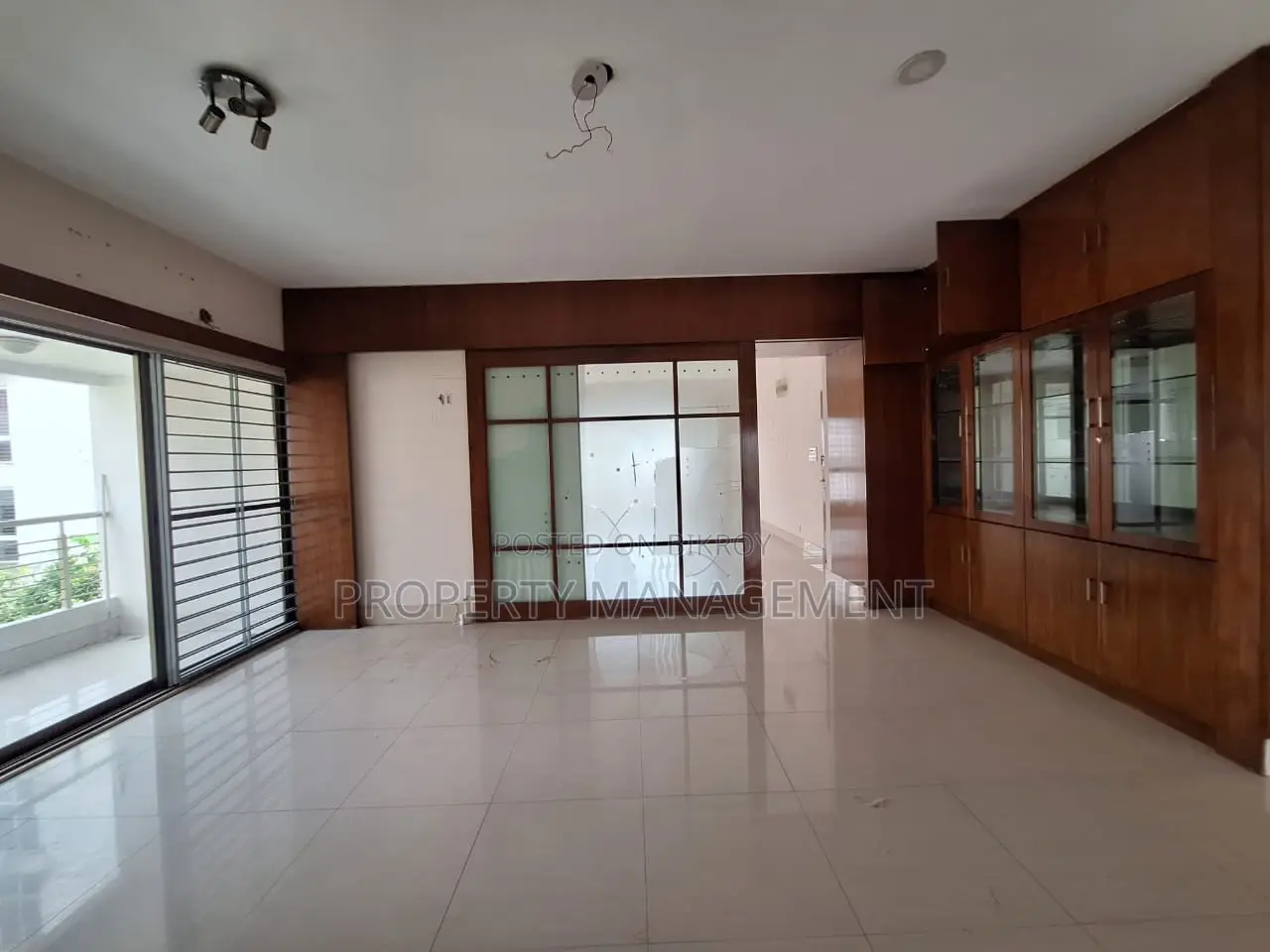 4500 Sqft Office Space Rent Gulshan 1 Nice View in Gulshan