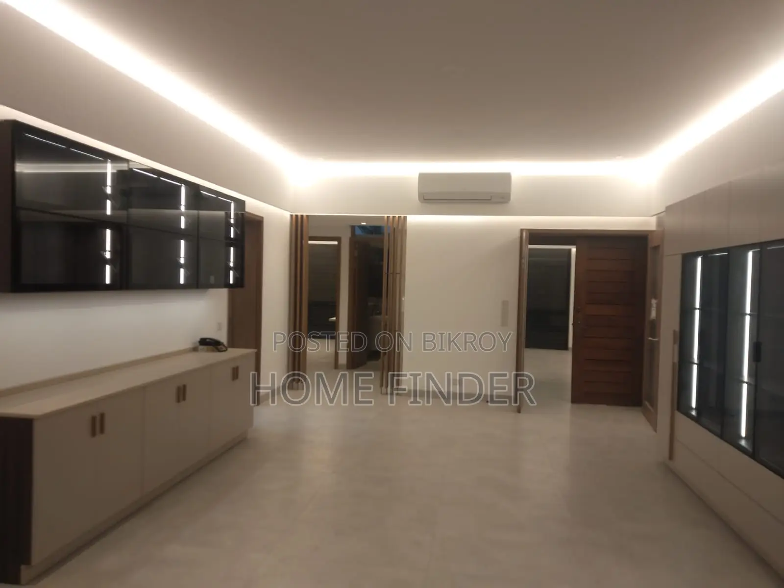 For Rental purpose beautiful 3900 SQFT flat is now up to Rent in Gulshan in Gulshan
