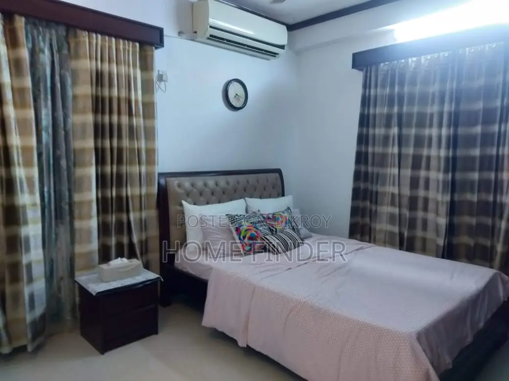 2440 Sqft Furnished Apartment For Rent in Gulshan-2 in Gulshan