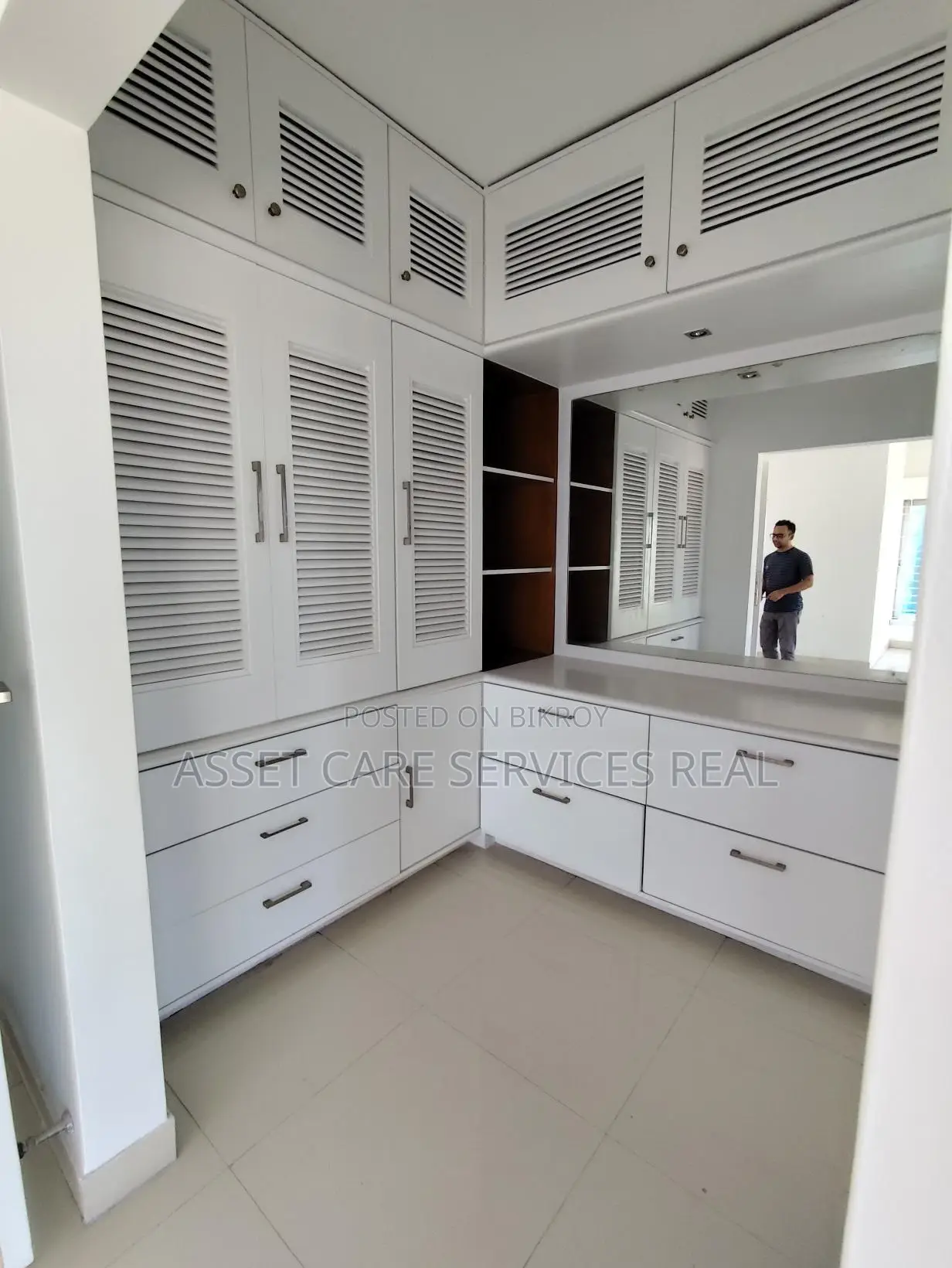 Gym-Pool Facilities 4Bed Big Apartment Rent Baridhara Diplomatic Zone in Baridhara