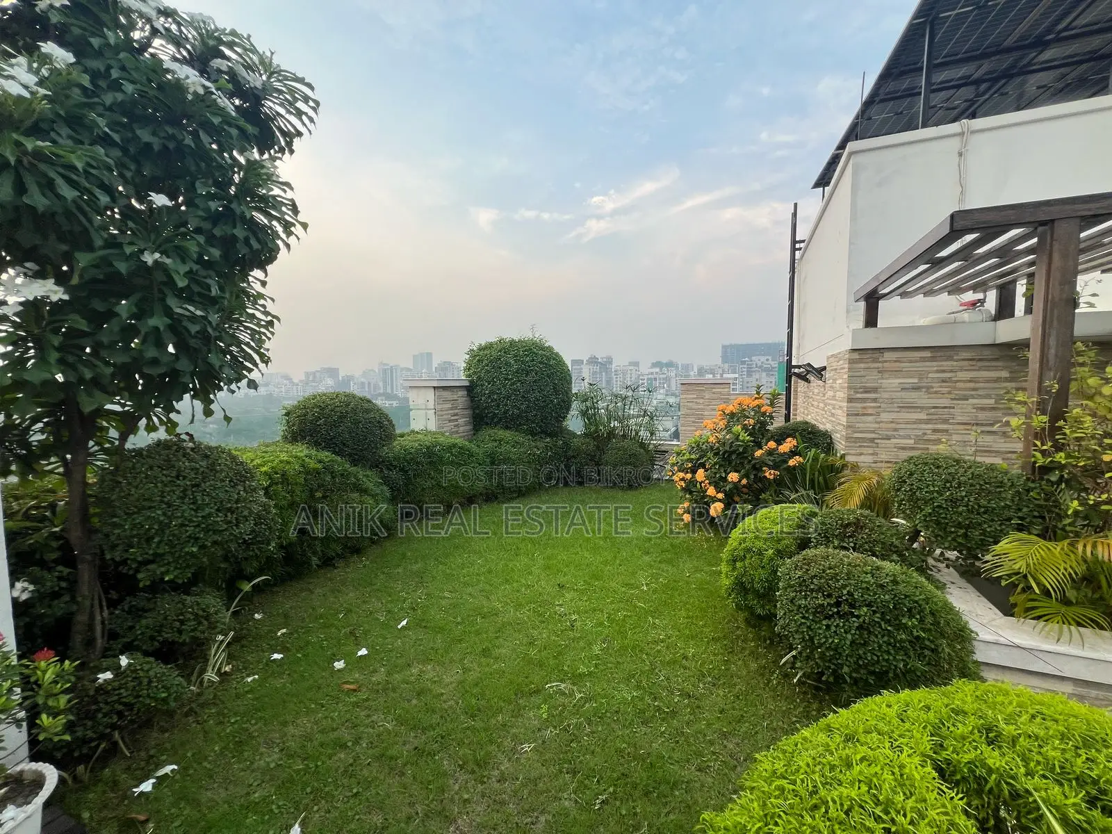 Lake Viwe Mordan New Flat Rent In Gulshan 1 in Gulshan