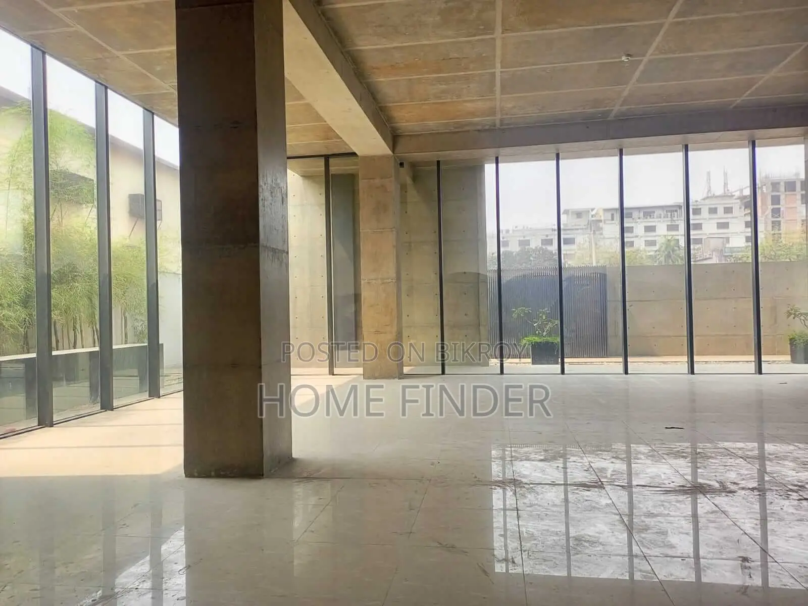 Looking Nice Exclusive Commercial Space Rent For Bank/Shop/Office in Gulshan