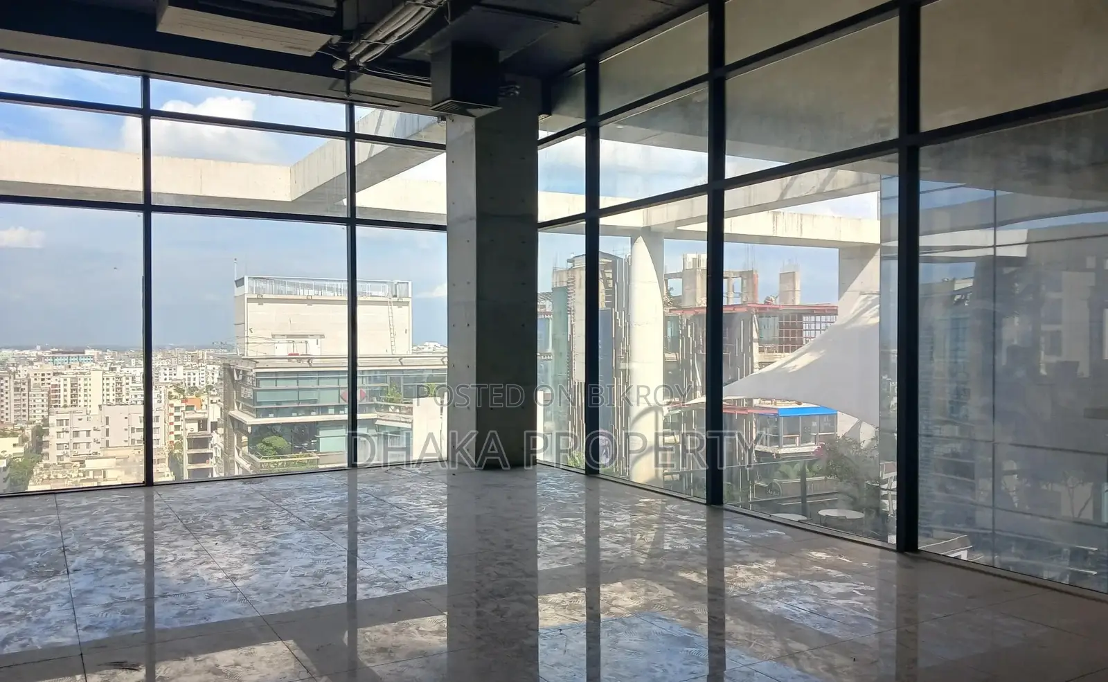 Luxury Office Space 2500SqFt. Rent at Gulshan 2 in Gulshan