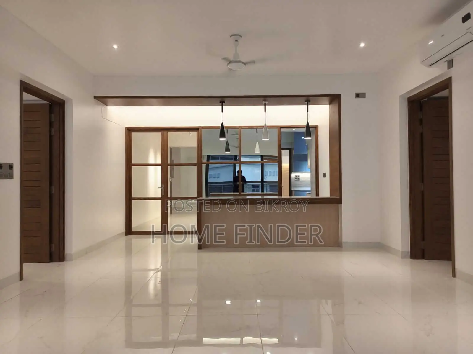 Luxurious Semi-Furnished Apartment (Pool & Gym) for Rent in Gulshan in Gulshan