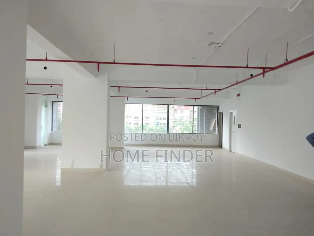 2950 Sqft Commercial Approved Open Floor Rent Gulshan 2 in Gulshan