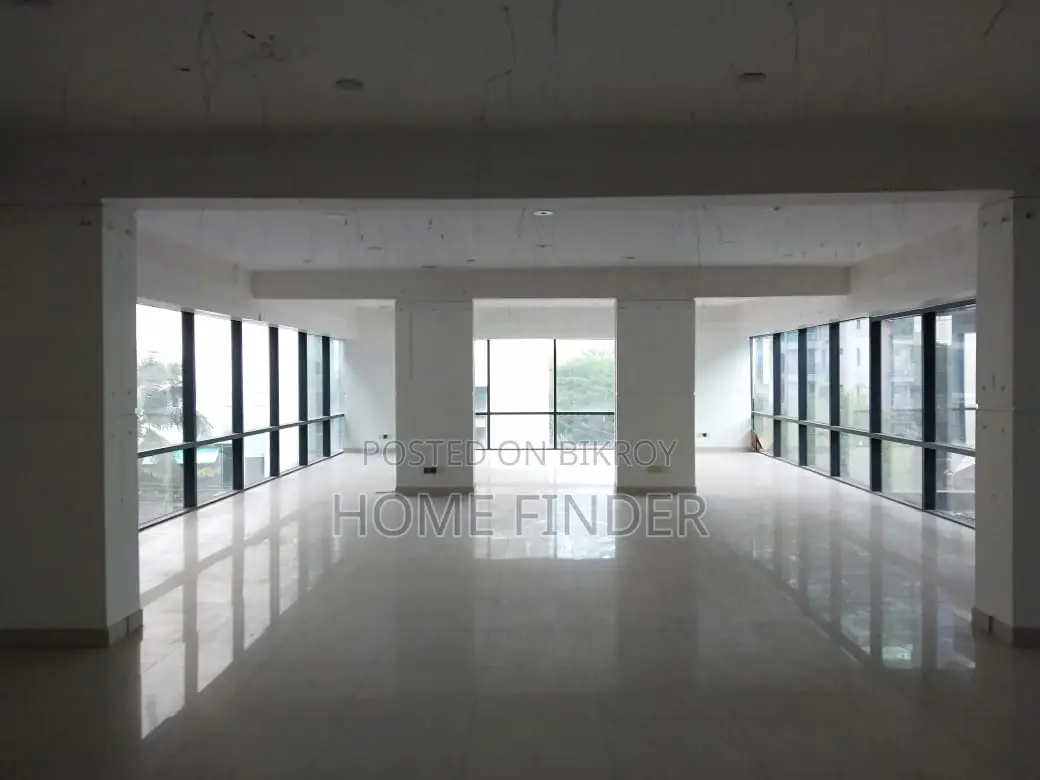 2950 Sqft Commercial Approved Open Floor Rent Gulshan 2 in Gulshan