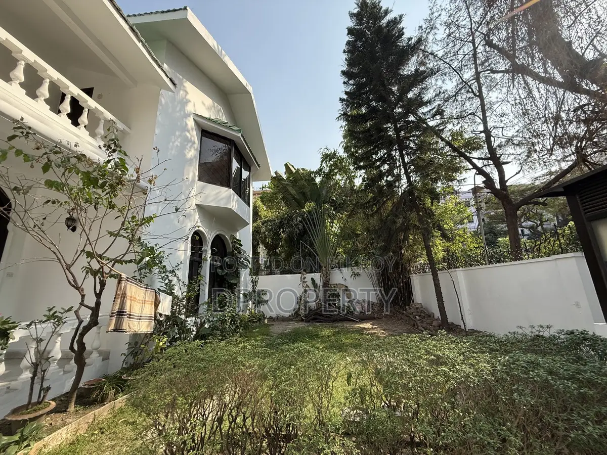 8000 SFT independent Duplex House Rent at Gulshan in Gulshan