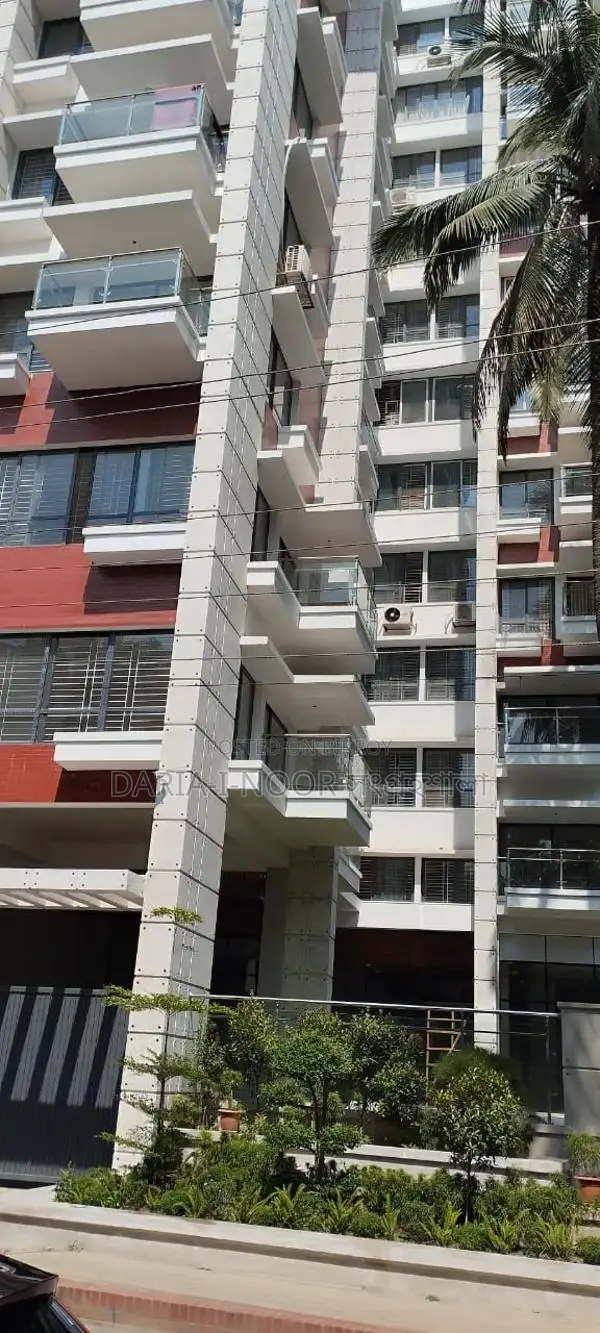 2450 SFT Flat for sale in Dhanmondi 10/A in Dhanmondi