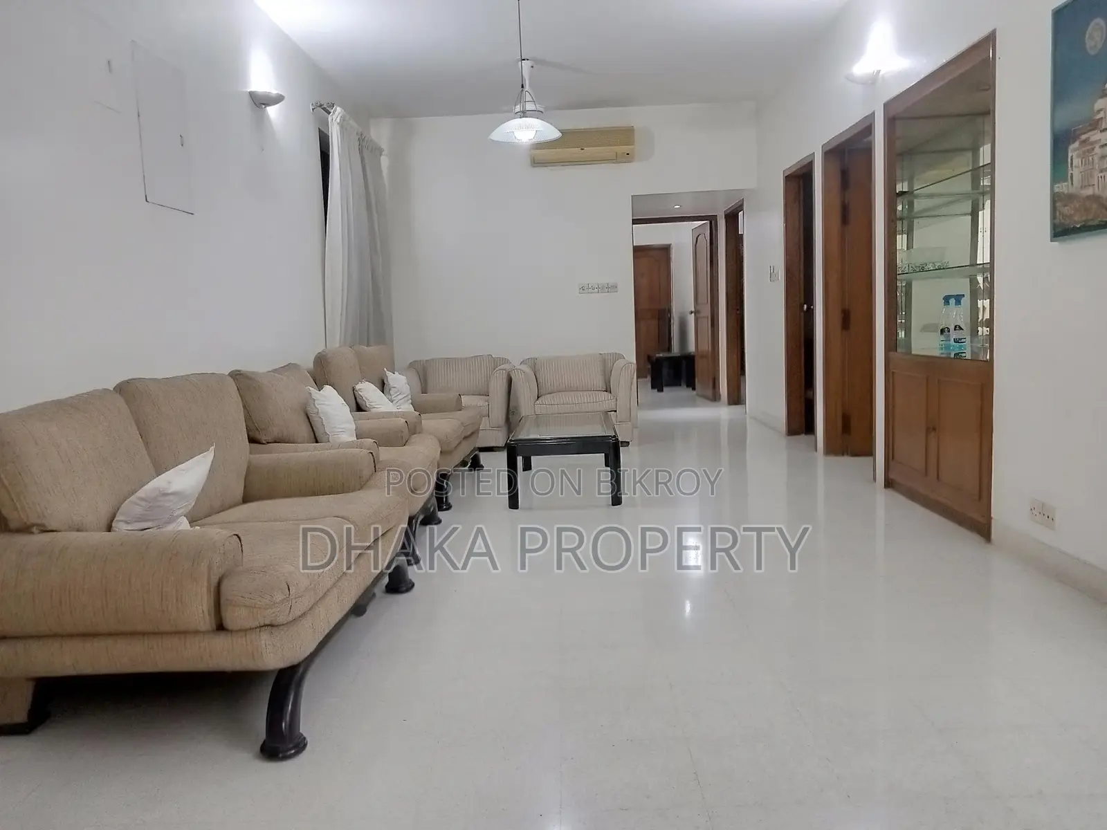 Full-Furnished 3200-Sqft 4 Bedrooms Apartment Rent in Baridhara in Baridhara