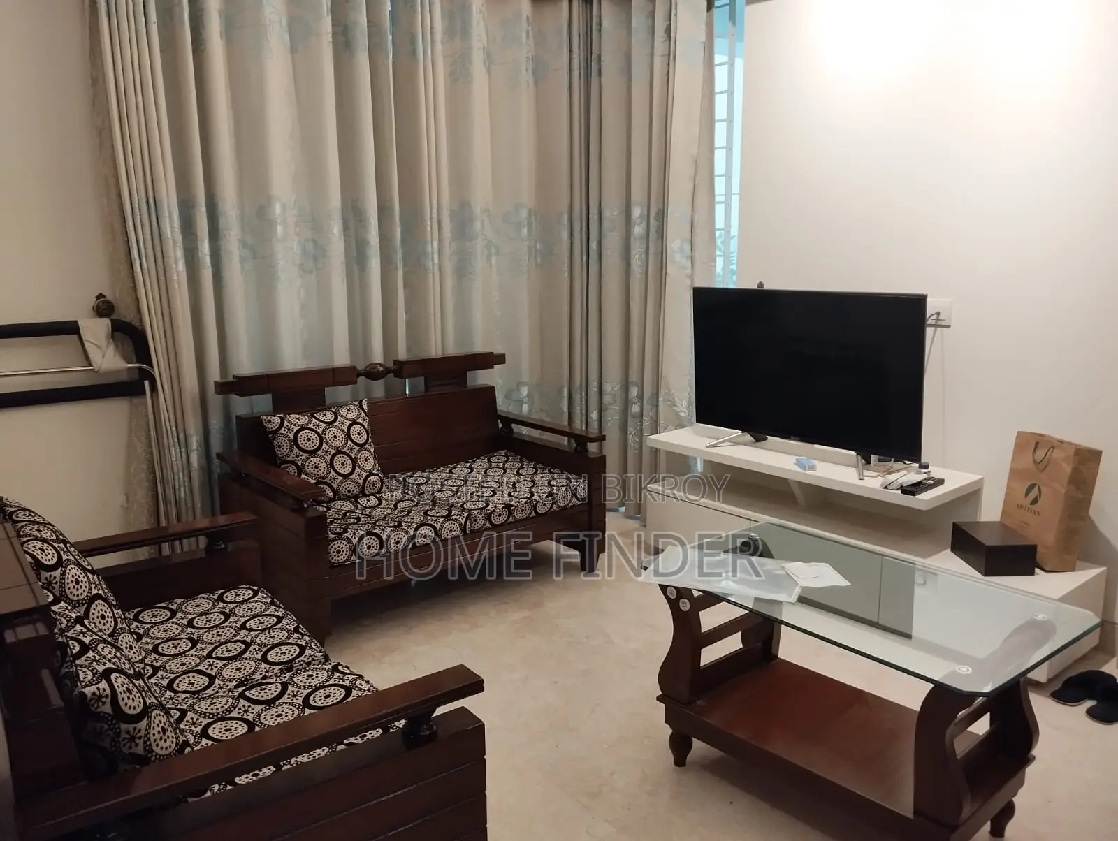 Fully Furnished Flat Available For Rent In Gulshan Dhaka in Gulshan