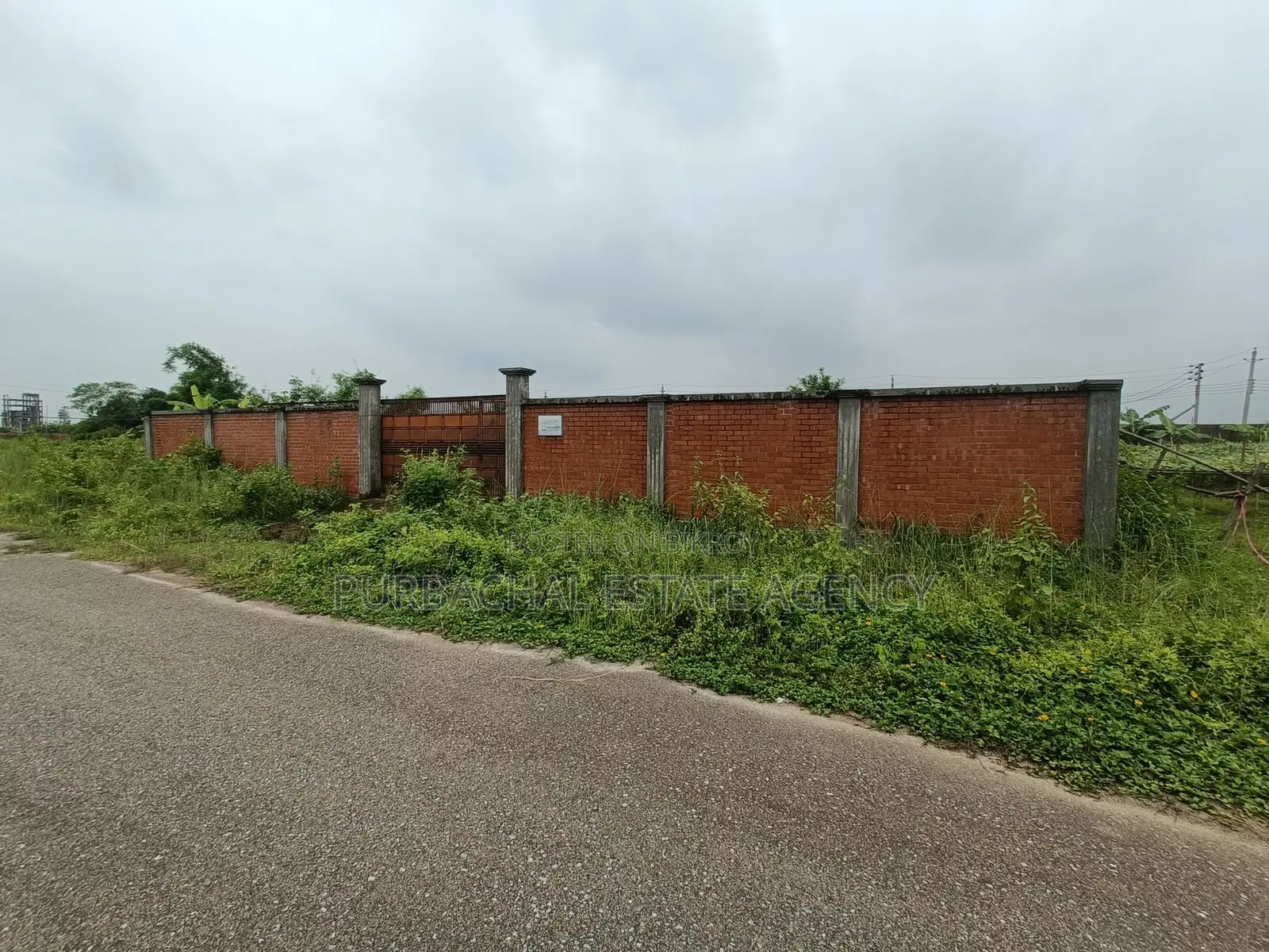 Near 75ft, 3 Katha Plot In Sec#10 in Purbachal