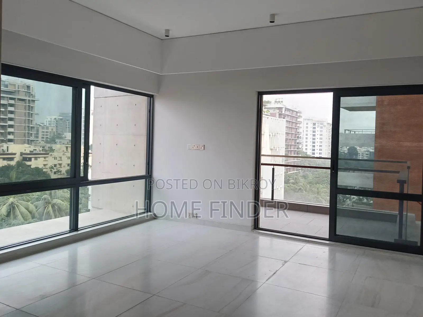 4600 SqFt (GYM-POOL) Semi-Furnished (7th Floor) Available For Rent in Gulshan 2 in Gulshan