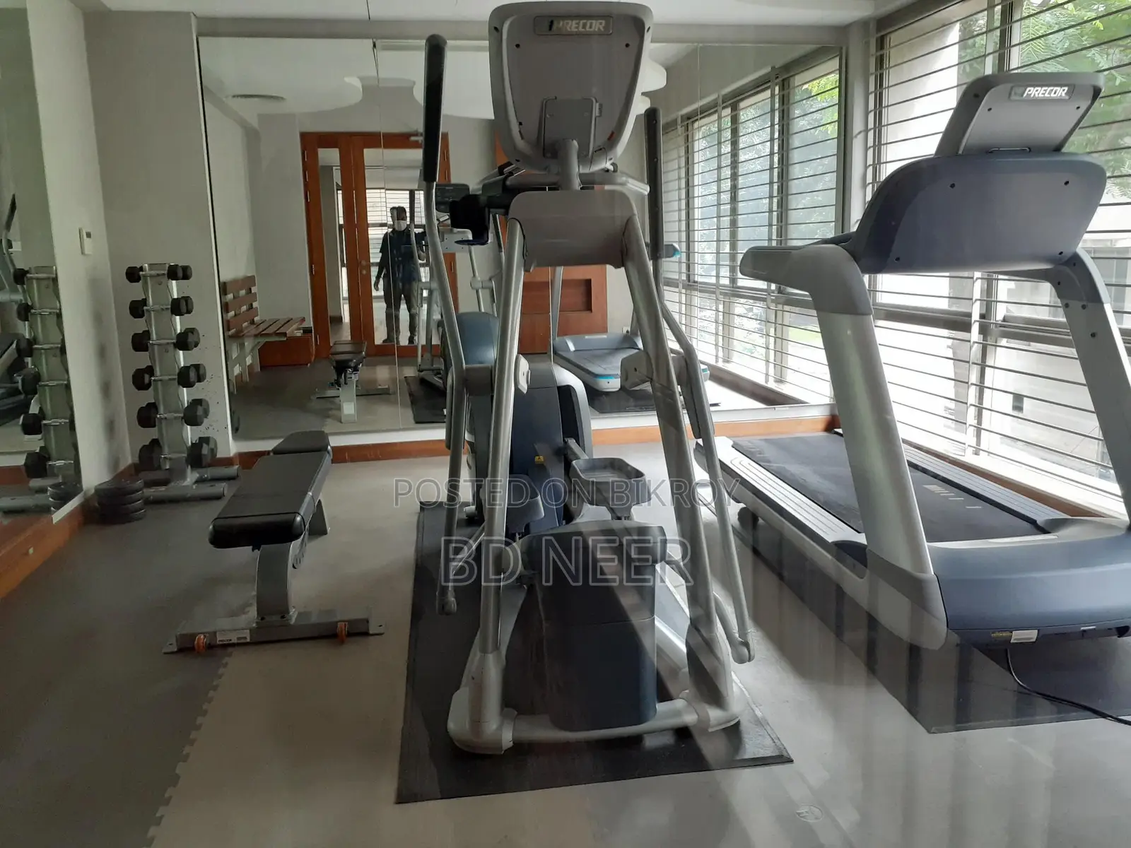 Lake View Gym Swimming 4-Bedroom Apartment Rent in Gulshan-2 North in Gulshan