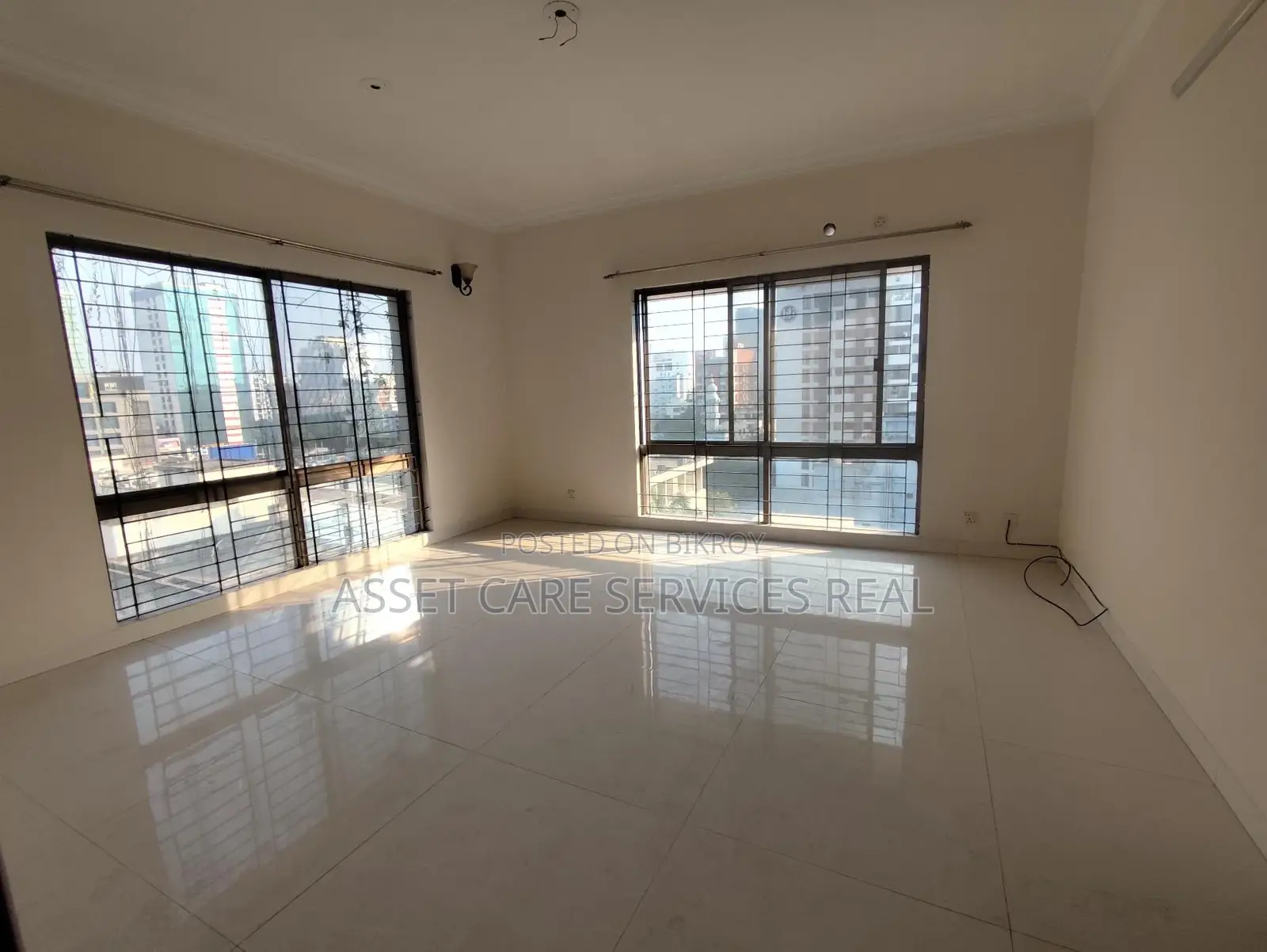 4-Bedroom Unfurnished Apartment for Rent in Gulshan-1 in Gulshan