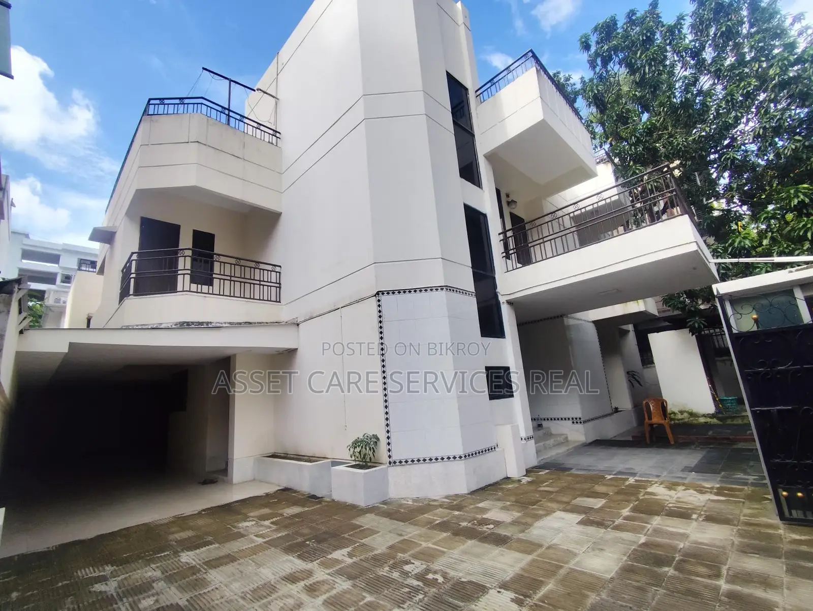 Baridhara Beautiful Independent House 🏡 Rent in Baridhara