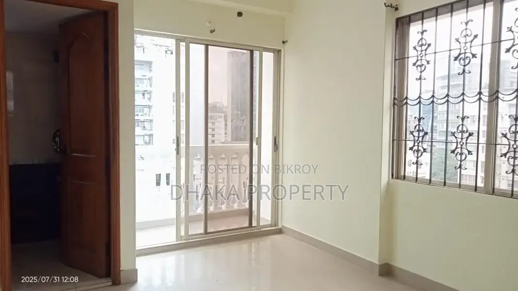 3Bed 2800sqFt.2Parking Rent at Gulshan2 North in Gulshan