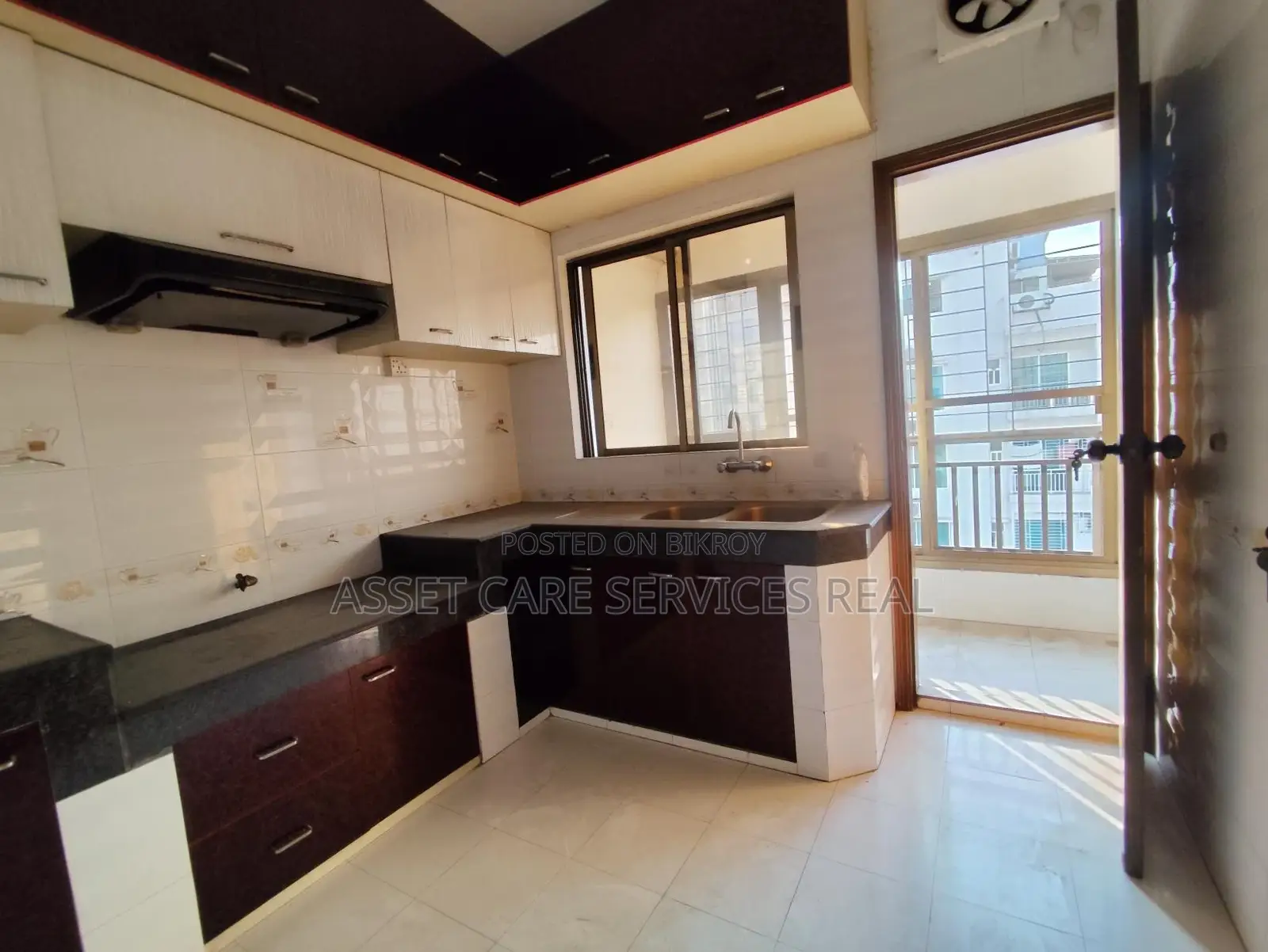 2300-Sqft Exclusive Office Space Rent Nearby Road-11 Banani in Banani