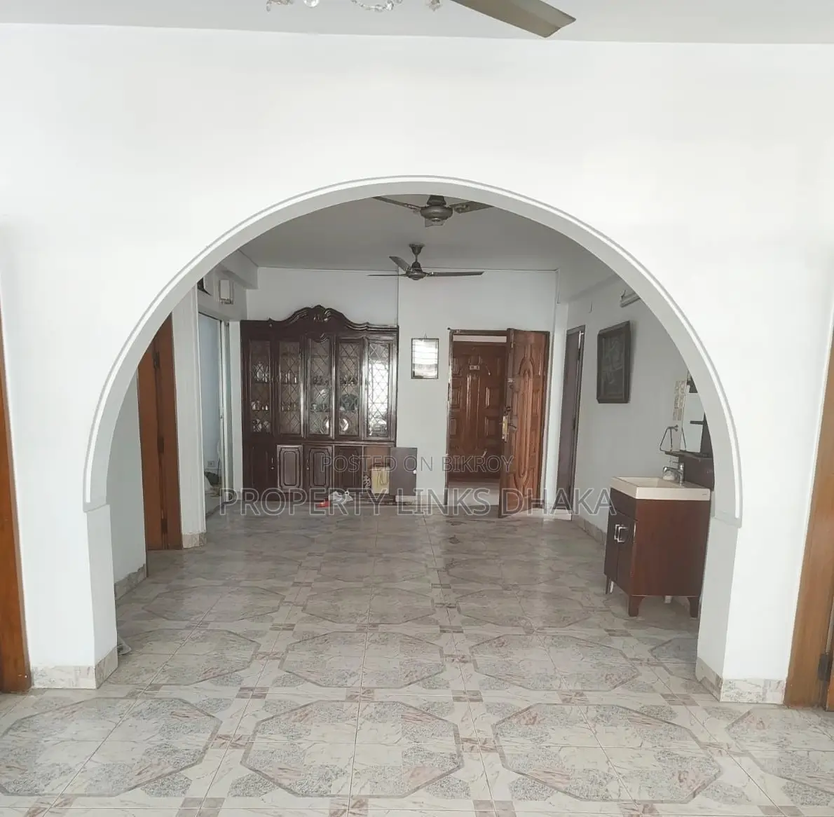 Unfurnished flat for Rent in Gulshan in Gulshan