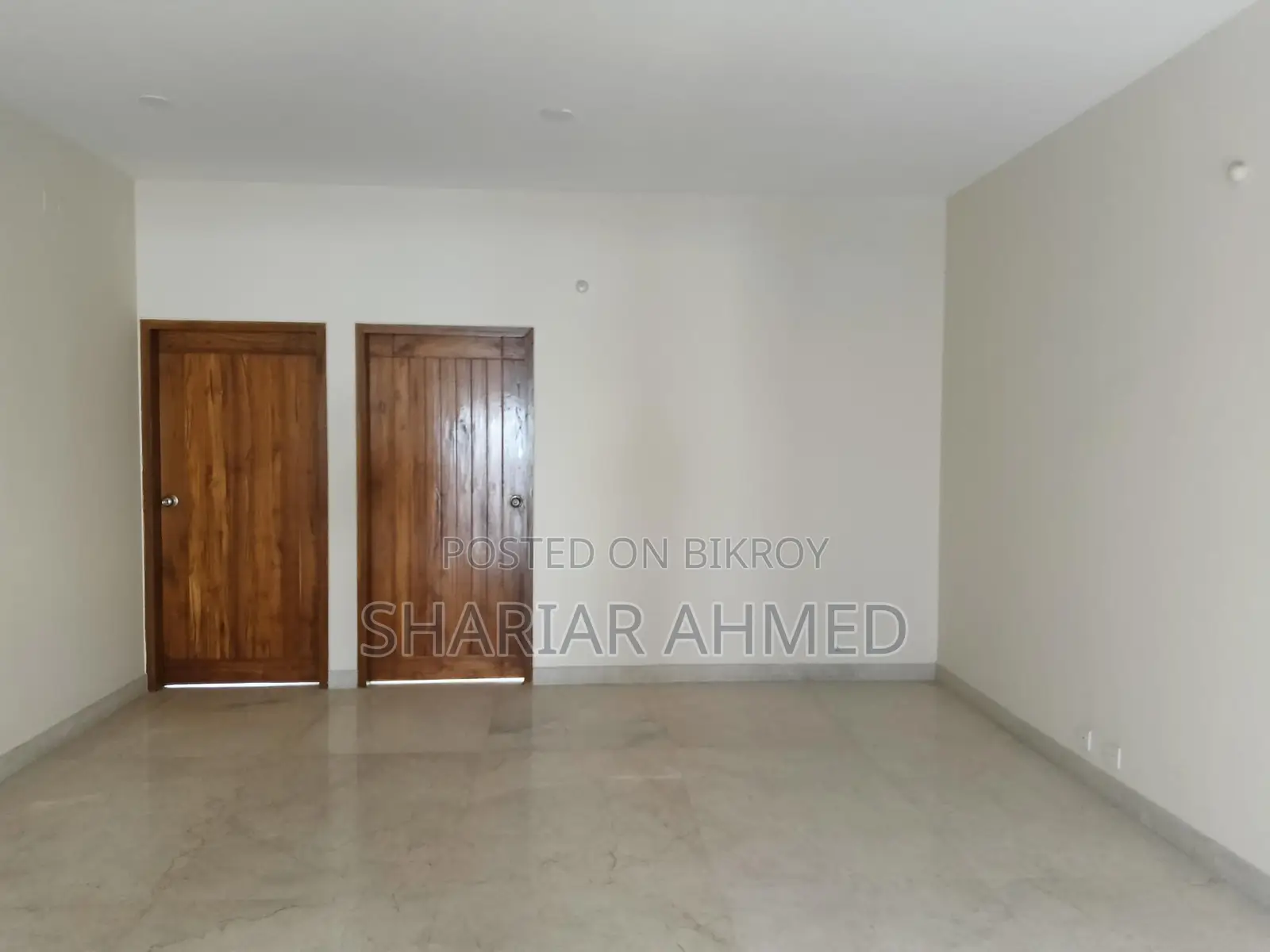 A Nice & Comfortable Apt Of 4300SqFt Is Up For Rent In Gulshan in Gulshan