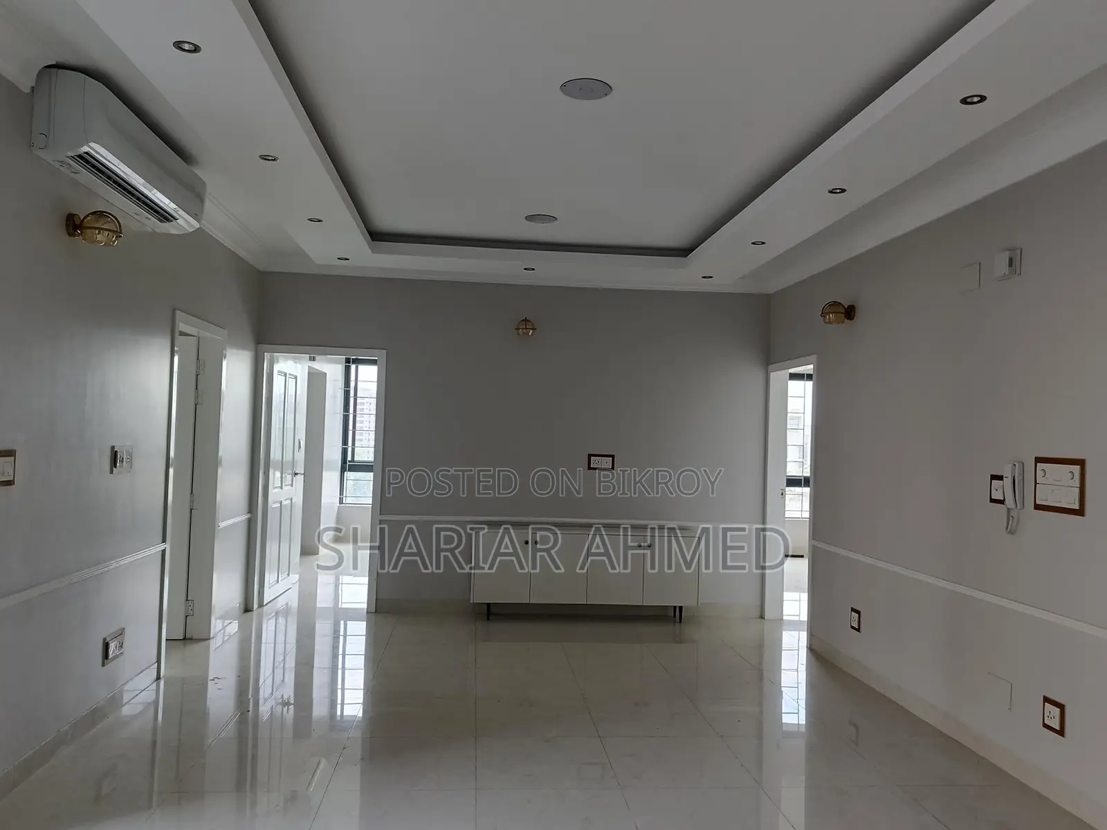 For Rental purpose beautiful 3225 SQFT flat is now up to Rent in Gulshan in Gulshan