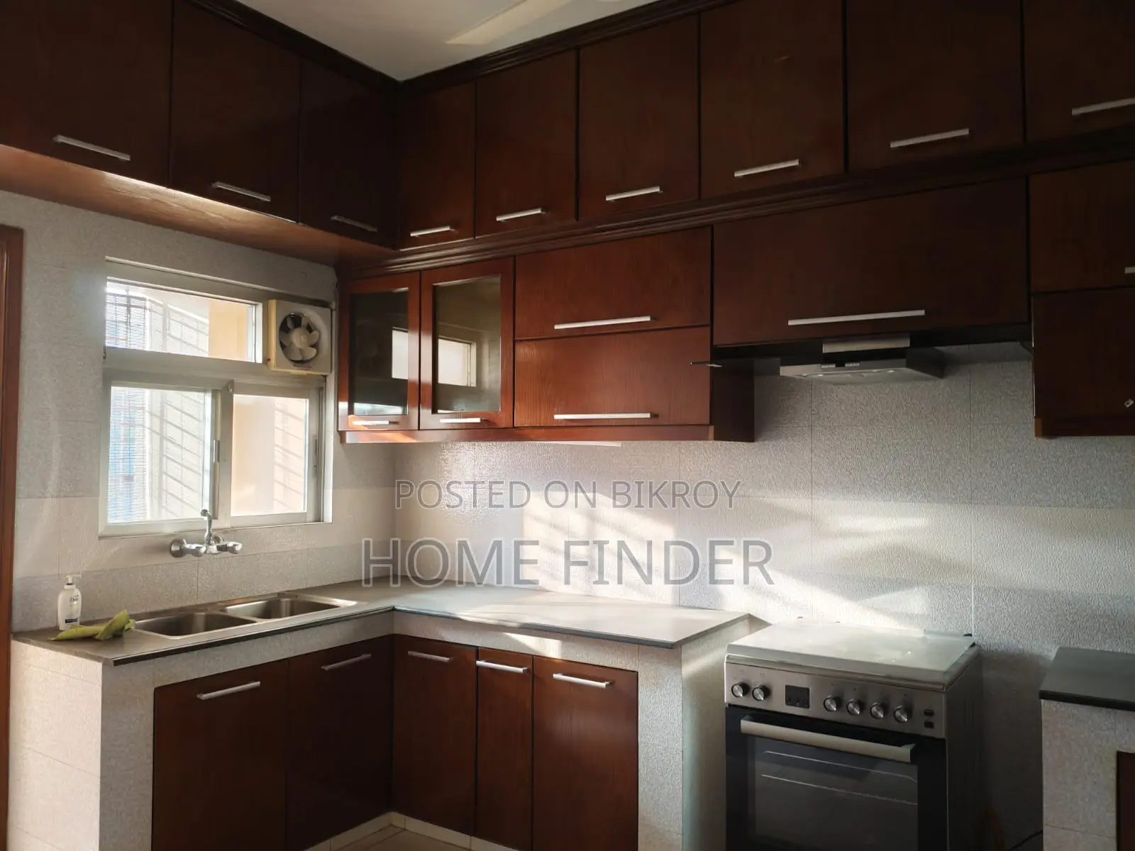 3200 Sqft 3 Bed Semi Furnished Apartment For Rent in Gulshan in Gulshan