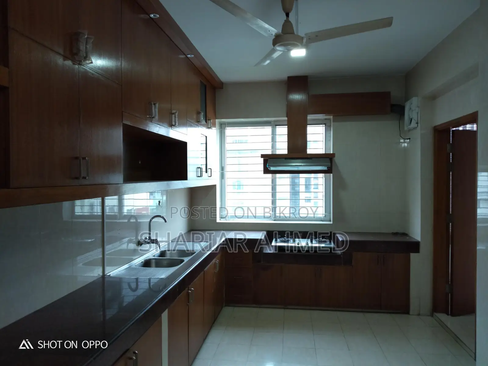 Unfurnished 3bed-2400 Sqft Apartment Rent In Gulshan in Gulshan